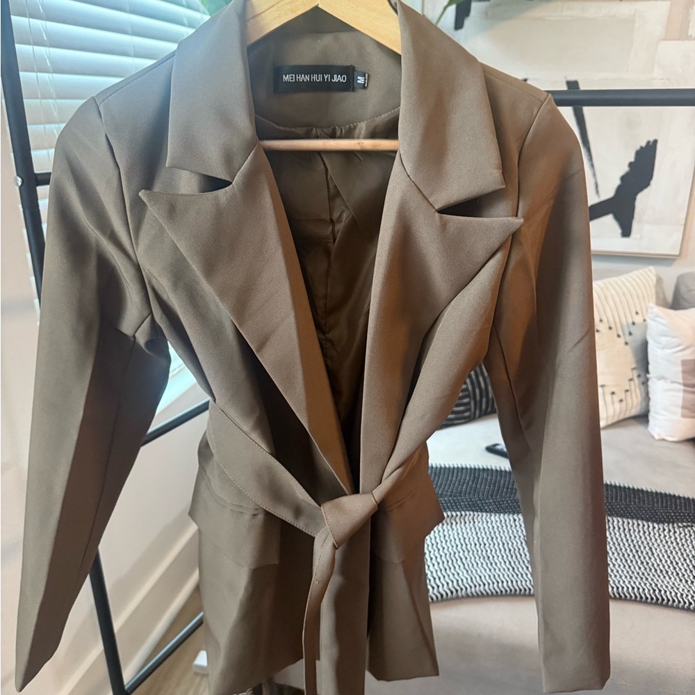 Meghan LA Women's Tan Blazer